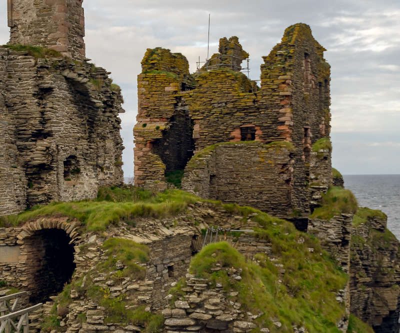 Castle Sinclair Girnigoe from Sinclair`s Bay